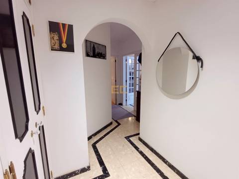 Apartamento T1K, com garagem, para venda - Praia de Buarcos!