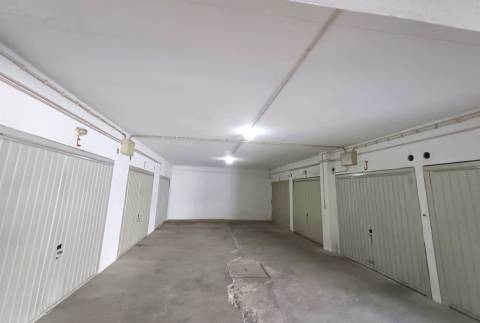 Apartamento T2, com garagem- Alto do Forno!
