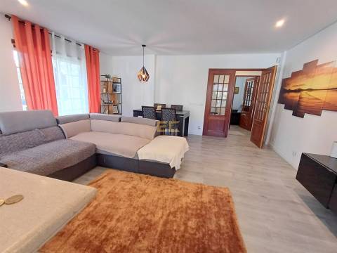 Moradia T5 unifamiliar - Tavarede