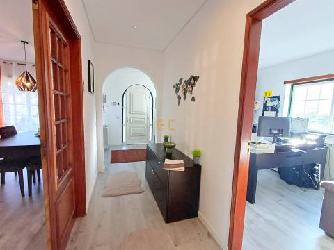 Moradia T5 unifamiliar - Tavarede