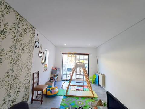 Moradia T5 unifamiliar - Tavarede