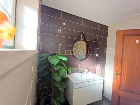 Moradia T5 unifamiliar - Tavarede