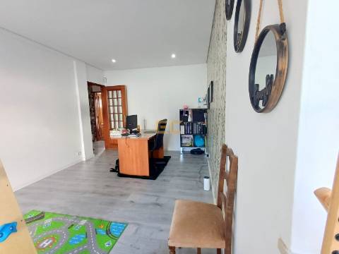 Moradia T5 unifamiliar - Tavarede