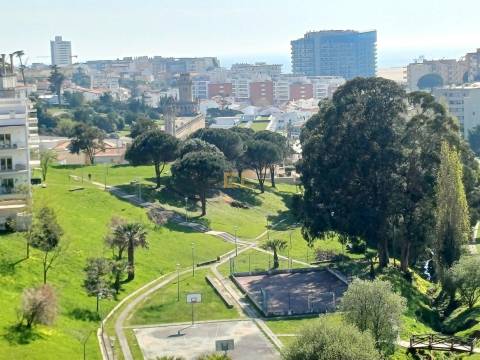 Apartamento T2 de Prestígio com Vista Mar!