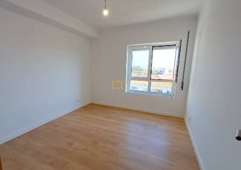 Apartamento T2 de Prestígio com Vista Mar!