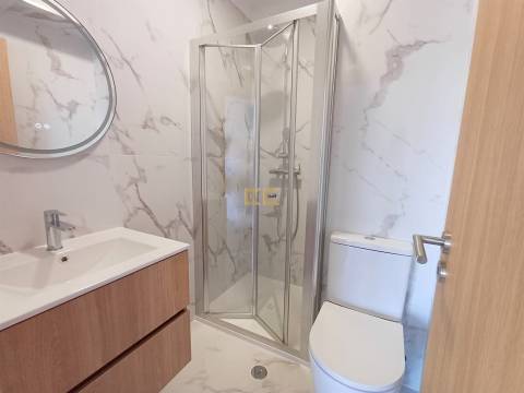 Apartamento T2 de Prestígio com Vista Mar!