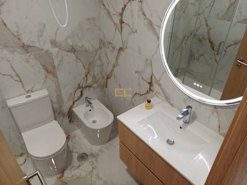 Apartamento T2, com Vista Mar - Buarcos!