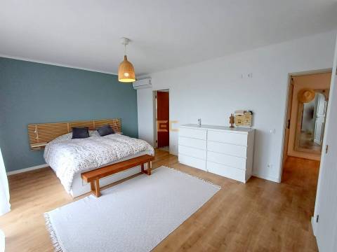 Moradia exclusiva, para venda - Praia de Murtinheira!