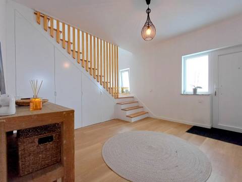 Moradia exclusiva, para venda - Praia de Murtinheira!