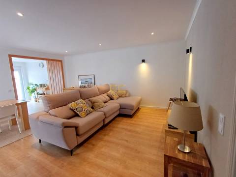 Moradia exclusiva, para venda - Praia de Murtinheira!