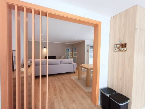 Moradia exclusiva, para venda - Praia de Murtinheira!