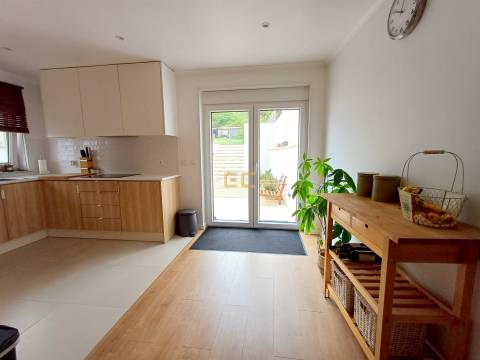 Moradia exclusiva, para venda - Praia de Murtinheira!