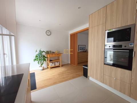 Moradia exclusiva, para venda - Praia de Murtinheira!