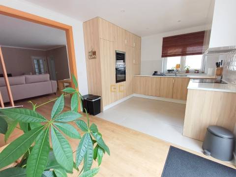 Moradia exclusiva, para venda - Praia de Murtinheira!