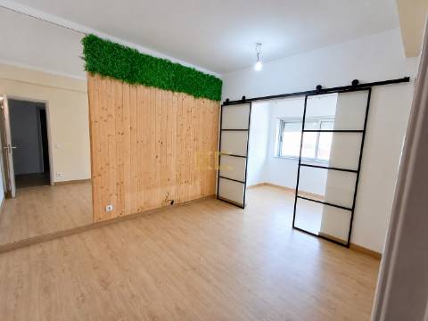 Apartamento T1 para Arrendamento – Abadia!