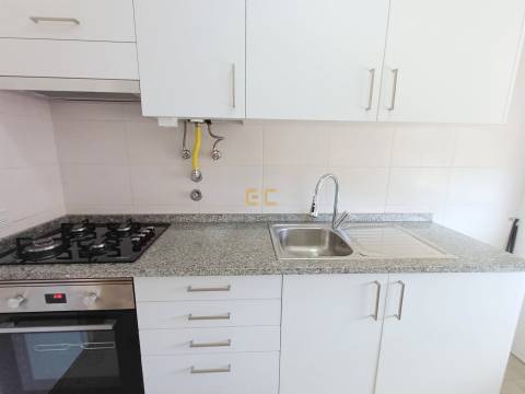 Apartamento T1 para Arrendamento – Abadia!