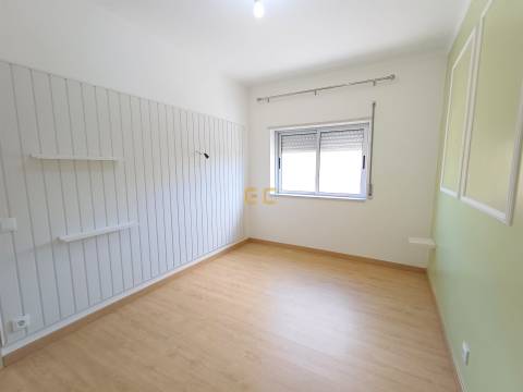 Apartamento T1 para Arrendamento – Abadia!