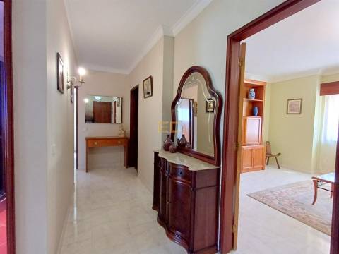 Apartamento T3 com Garagem e Vista Mar - Buarcos!