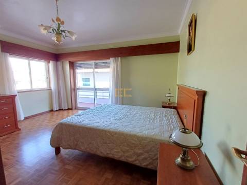 Apartamento T3 com Garagem e Vista Mar - Buarcos!