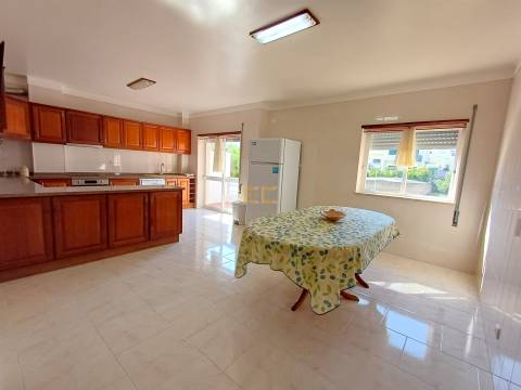 Apartamento T3 com Garagem e Vista Mar - Buarcos!