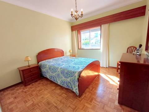 Apartamento T3 com Garagem e Vista Mar - Buarcos!