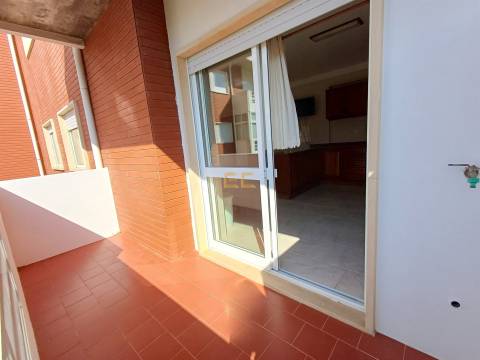 Apartamento T3 com Garagem e Vista Mar - Buarcos!