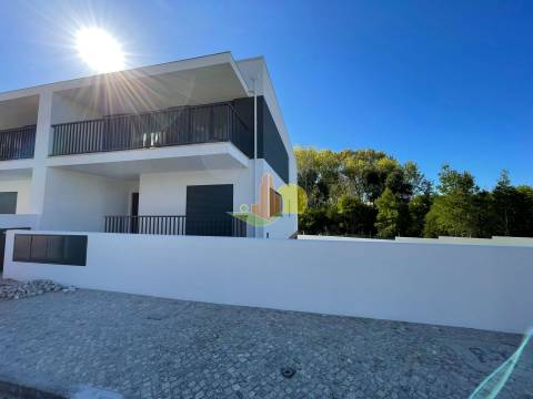 M4 c/ Terreno - NOVA