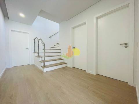 M4 c/ Terreno - NOVA