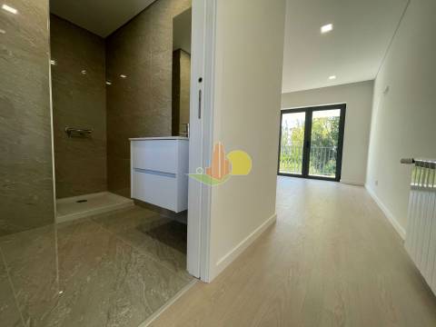 M4 c/ Terreno - NOVA