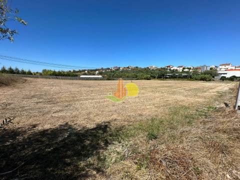 Terreno com viabilidade de construção em Maiorca