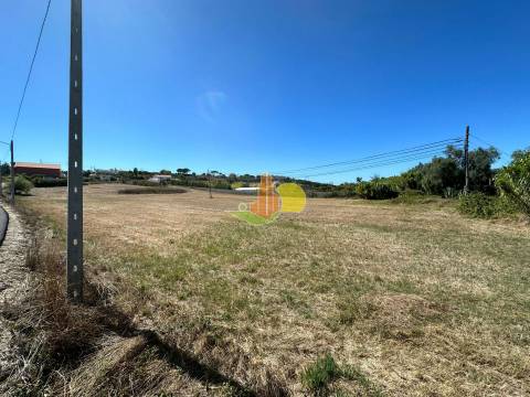 Terreno com viabilidade de construção em Maiorca