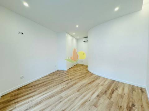 Duplex Novo Junto á Marginal