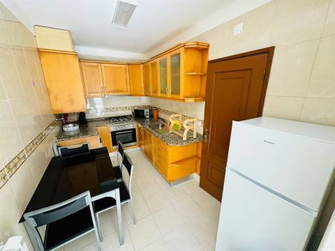 T0 em Buarcos com terraço privativo