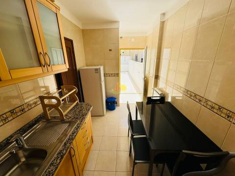 T0 em Buarcos com terraço privativo