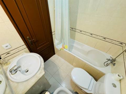 T0 em Buarcos com terraço privativo