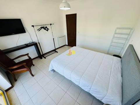 T0 em Buarcos com terraço privativo