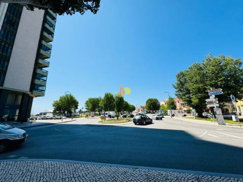 T0 em Buarcos com terraço privativo