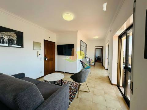 T1 Mobilado e equipado- ARRENDAMENTO