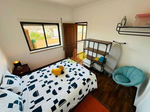 T1 Mobilado e equipado- ARRENDAMENTO