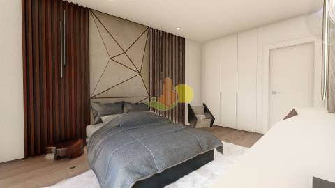 T3+2 Duplex com terraço privativo