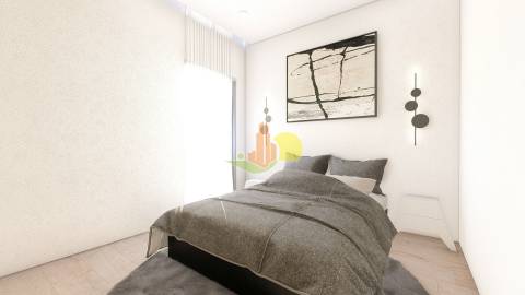 T3+2 Duplex com terraço privativo