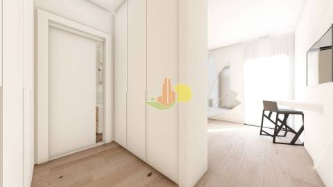 T3+2 Duplex com terraço privativo