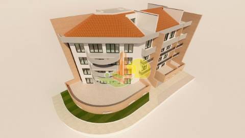 T3+2 Duplex com terraço privativo