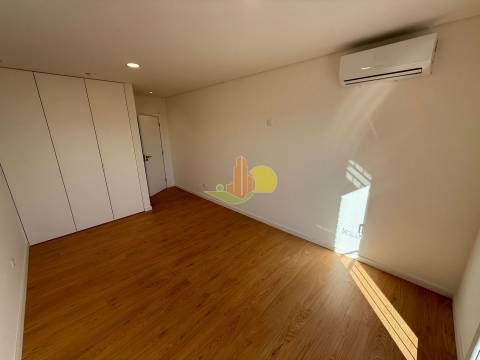 T3 com Garagem Dupla