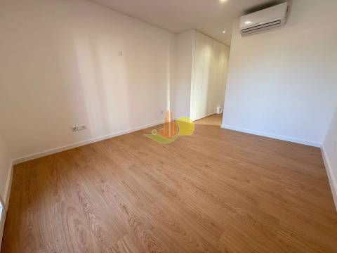 T3 com Garagem Dupla