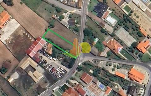 Terreno com 870m2