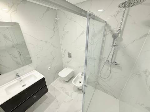 T1k Novo - Condomínio com piscina