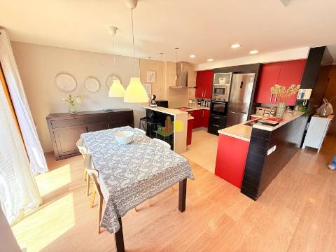 T2+1 Duplex  - Garagem Dupla