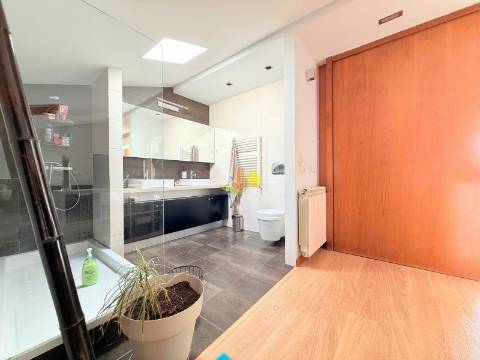 T2+1 Duplex  - Garagem Dupla