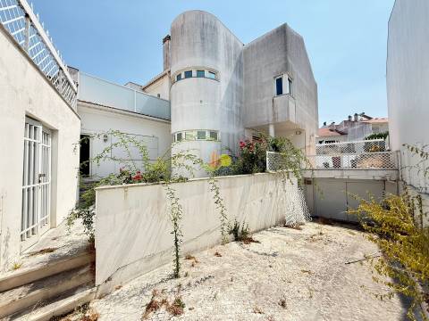 Moradia a 300 m da praia !